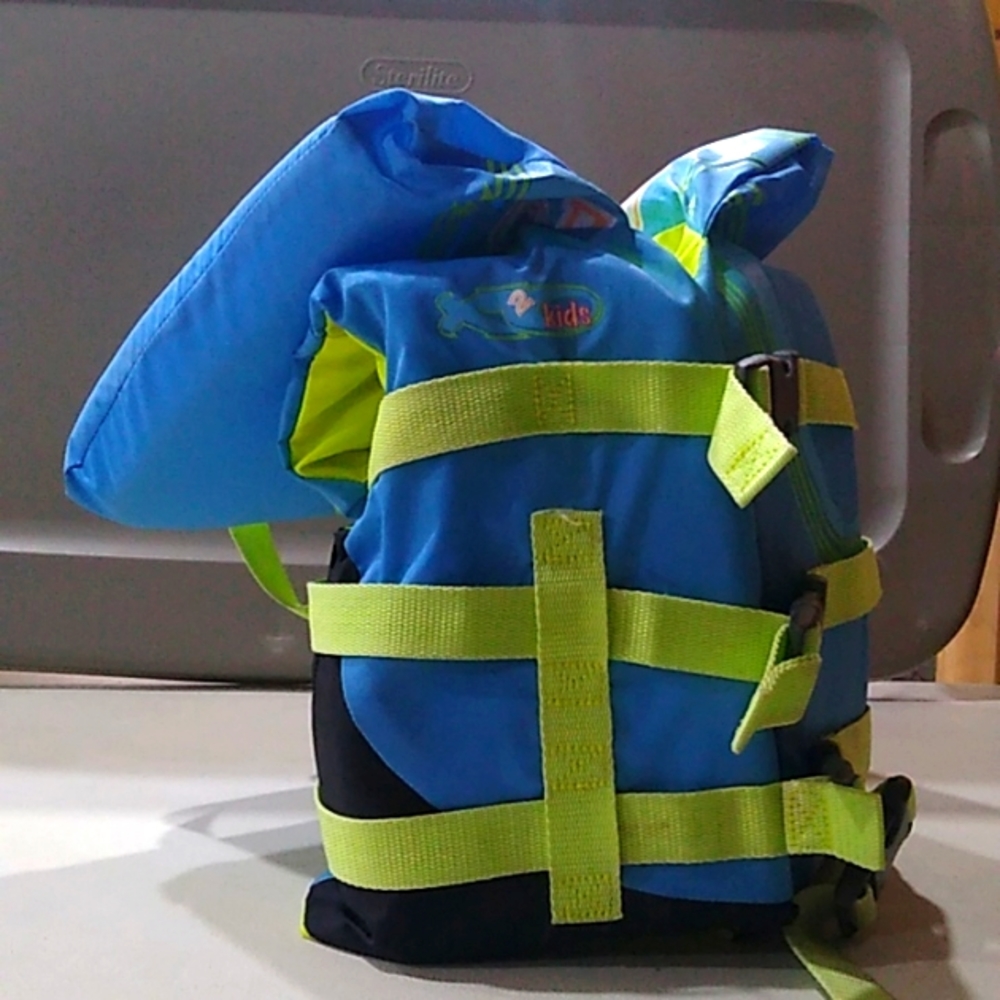 Infant/child boating vest